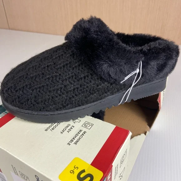 Dearfoams Memory Foam Slippers Black Faux Fur Knit Women’s 5-6 NIB - Picture 5 of 9